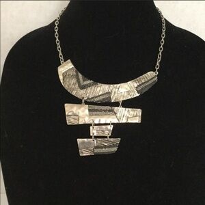 Absolutely a STUNNING necklace